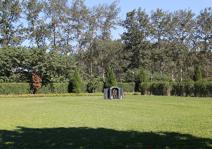 公墓环境